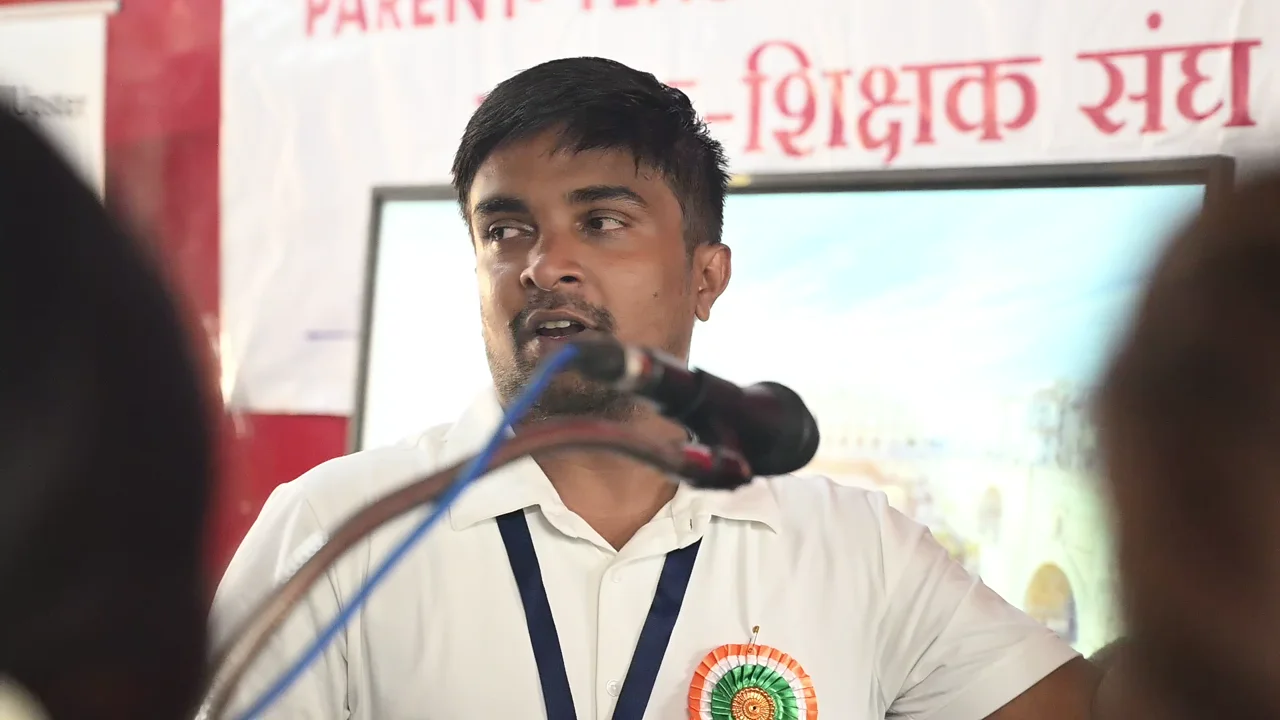 A SkillUpster event speaker addressing attendees